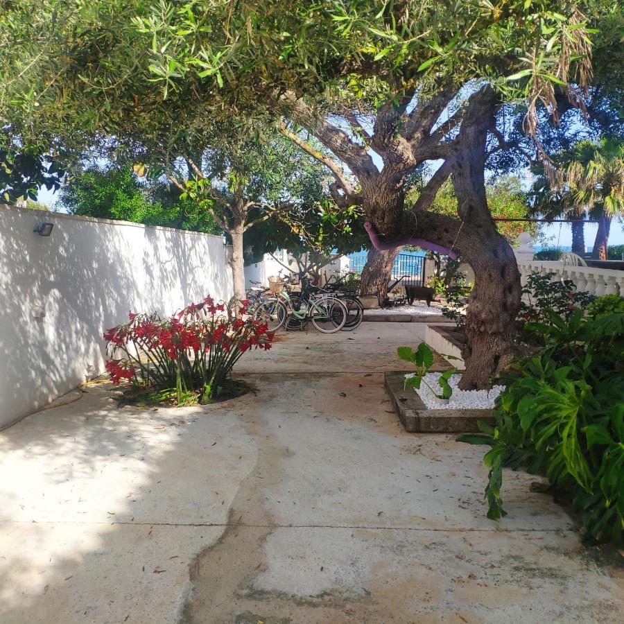 Cala Llanetes Villa Vinaros Exterior photo